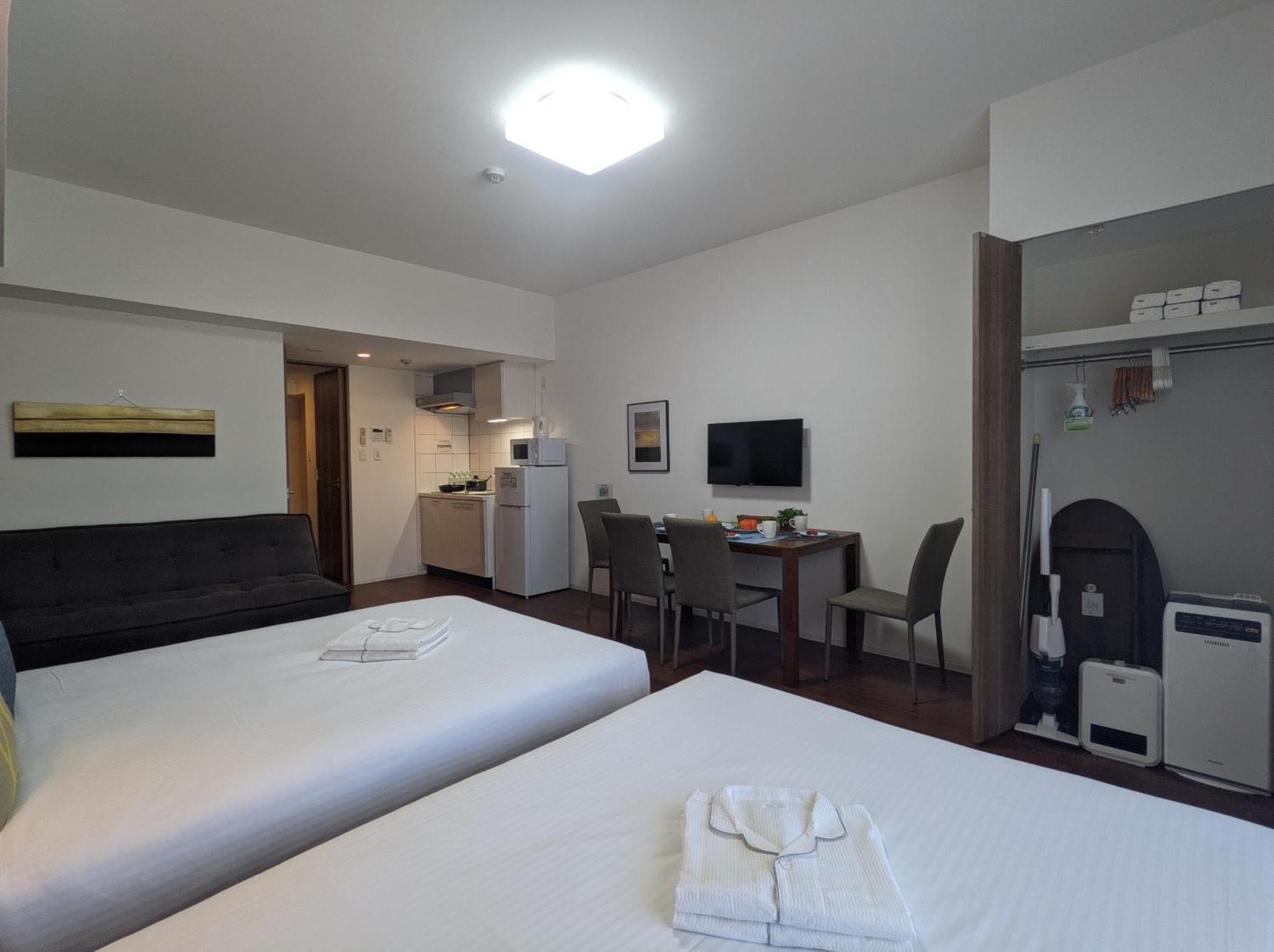 Eslead Hotel Namba Ebisu West Osaka Room photo